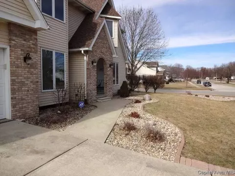 1801 Hunter Ridge Dr, Springfield, IL 62704 photo 4