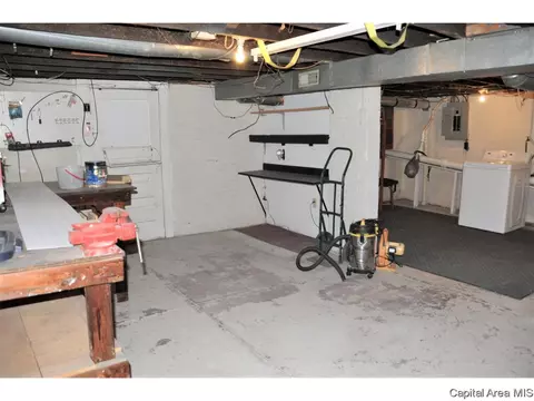 1111 N 2nd St, Springfield, IL 62702 photo 28