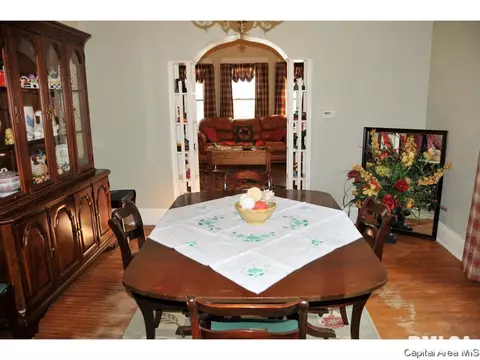 1111 N 2nd St, Springfield, IL 62702 photo 10