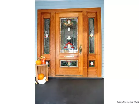 1111 N 2nd St, Springfield, IL 62702 photo 3