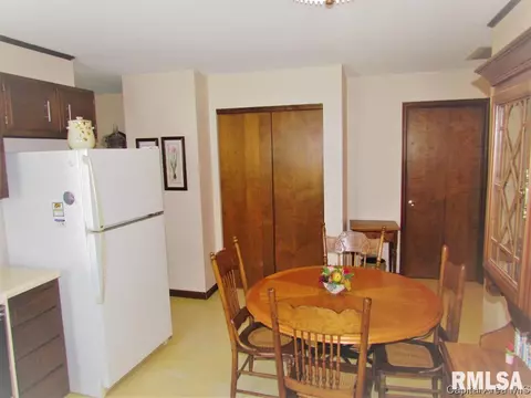 2514 Austin Dr, Springfield, IL 62704 photo 8
