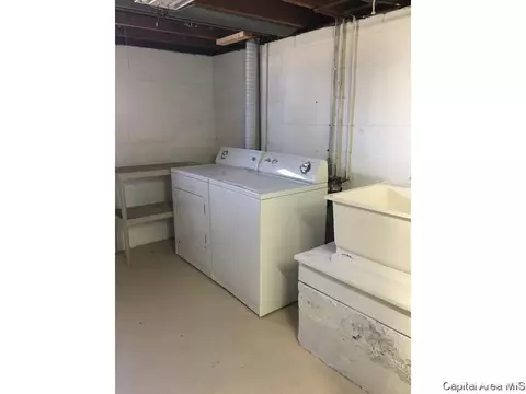 941 E Griffiths Ave, Springfield, IL 62702 photo 9