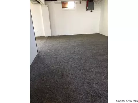 941 E Griffiths Ave, Springfield, IL 62702 photo 8
