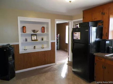 116 S Pilot St, Oneida, IL 61467 photo 15
