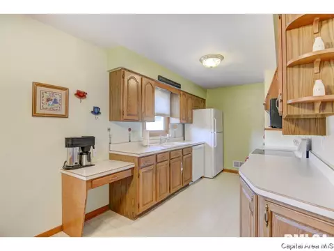 2714 Huntington, Springfield, IL 62703 photo 10