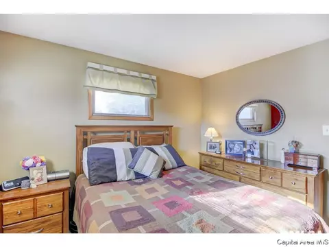 2714 Huntington, Springfield, IL 62703 photo 14