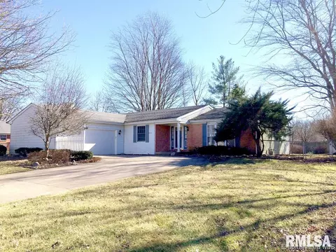 6272 W Wind Dr, Springfield, IL 62711 photo 1