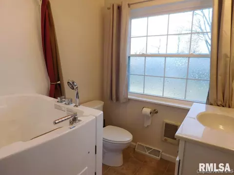 314 E Southwind, Springfield, IL 62703 photo 12