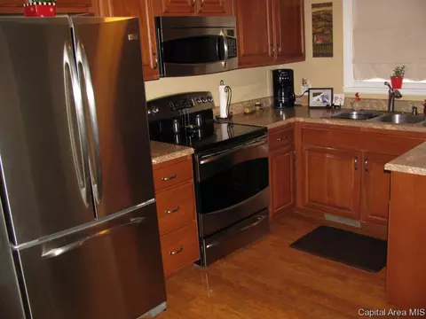 2104 S State St, Springfield, IL 62704 photo 7