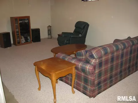 2104 S State St, Springfield, IL 62704 photo 18