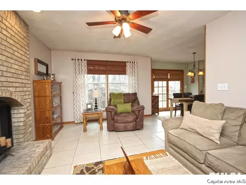 4360 Comanche Dr, Springfield, IL 62711 photo 5