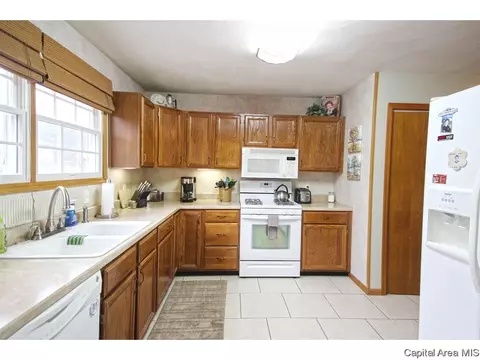 4360 Comanche Dr, Springfield, IL 62711 photo 10
