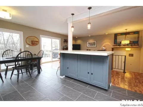 604 Kenyon Dr, Springfield, IL 62704 photo 7