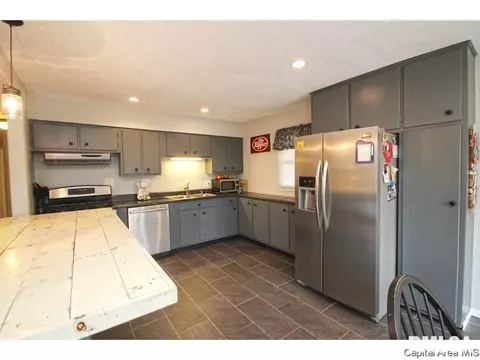 604 Kenyon Dr, Springfield, IL 62704 photo 8