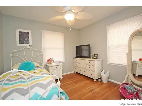 604 Kenyon Dr, Springfield, IL 62704 photo 13