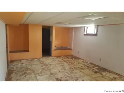 2138 E Adams St, Springfield, IL 62703 photo 2