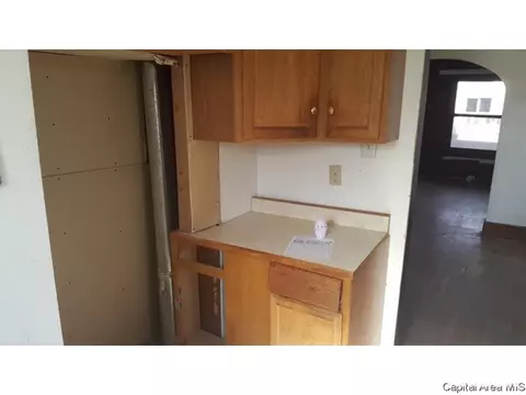 2138 E Adams St, Springfield, IL 62703 photo 7