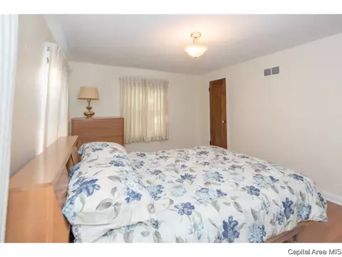2121 Cardinal Dr, Springfield, IL 62704 photo 22