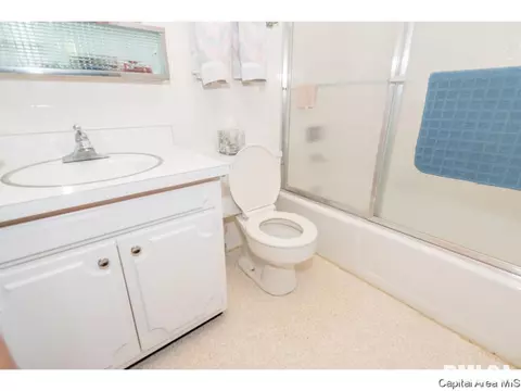 2121 Cardinal Dr, Springfield, IL 62704 photo 26