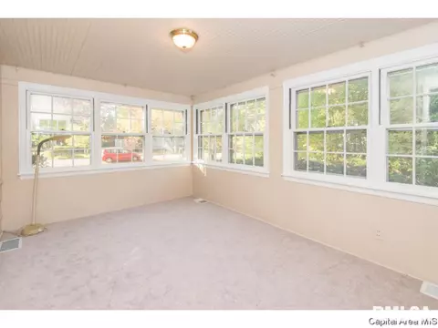 2121 Cardinal Dr, Springfield, IL 62704 photo 17