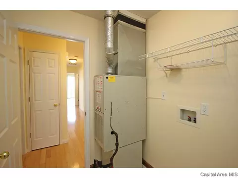 3328 Red Bud Ln, Springfield, IL 62712 photo 23
