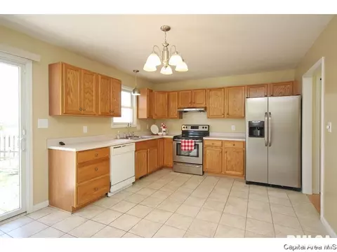 3328 Red Bud Ln, Springfield, IL 62712 photo 12
