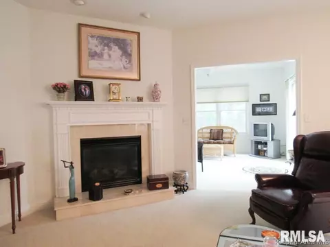 2304 Dubsdread Dr, Springfield, IL 62711 photo 16
