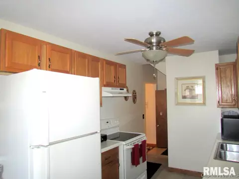 728 New, Springfield, IL 62704 photo 12