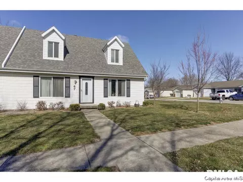 47 Shelly Dr, Springfield, IL 62702 photo 1