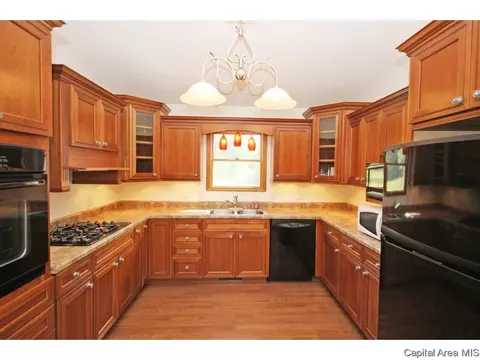 5401 Oak Crest Rd, Springfield, IL 62707 photo 8