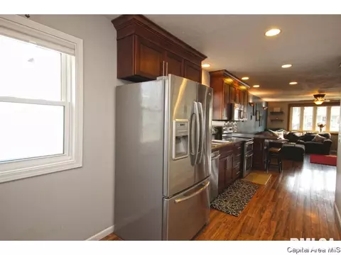 1609 S Walnut, Springfield, IL 62704 photo 8
