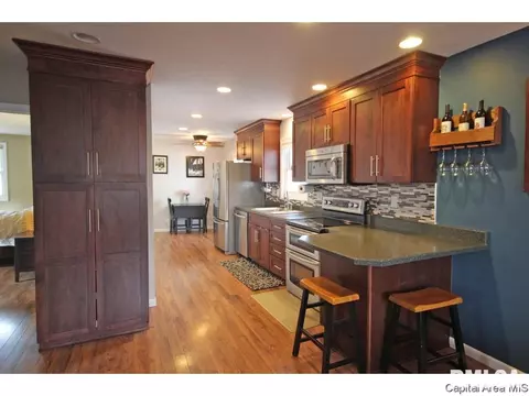 1609 S Walnut, Springfield, IL 62704 photo 11