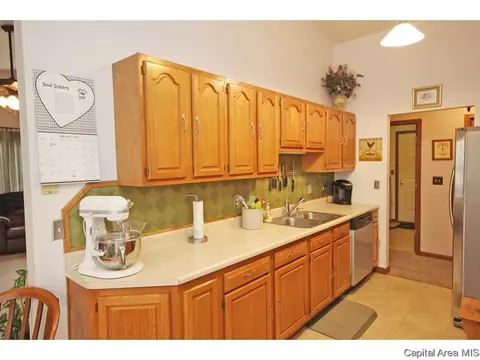 112 Davinci, Springfield, IL 62703 photo 8