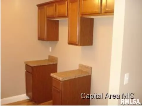 111 Olive St, Virden, IL 62690 photo 3