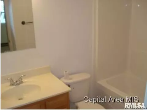 111 Olive St, Virden, IL 62690 photo 6