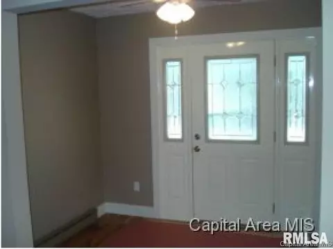111 Olive St, Virden, IL 62690 photo 5
