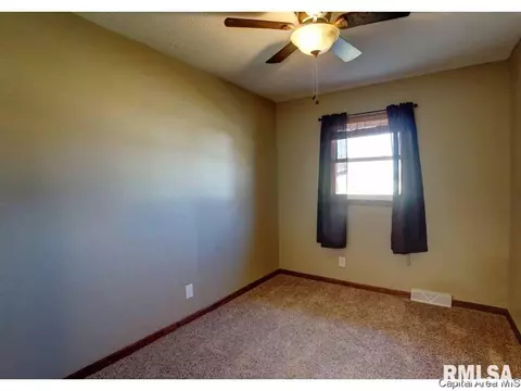 2260 Ramsey Ave, Springfield, IL 62702 photo 10