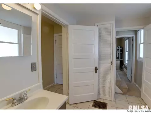 1916 S Spring St, Springfield, IL 62704 photo 29