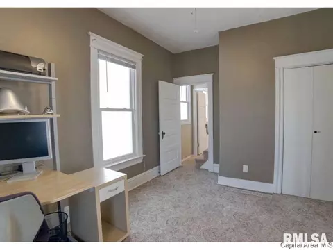 1916 S Spring St, Springfield, IL 62704 photo 14