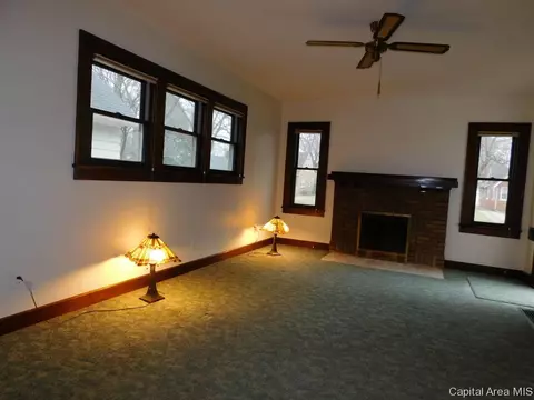 1932 S Walnut, Springfield, IL 62704 photo 3