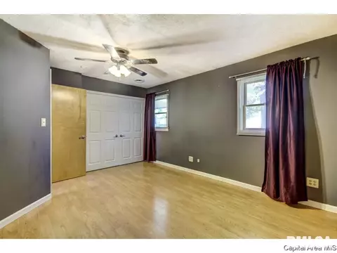 2342 E Black Ave, Springfield, IL 62702 photo 13