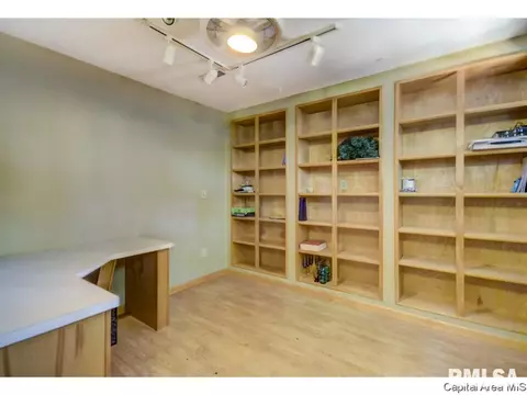 2342 E Black Ave, Springfield, IL 62702 photo 16