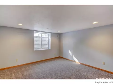 1108 N 32nd, Springfield, IL 62702 photo 23