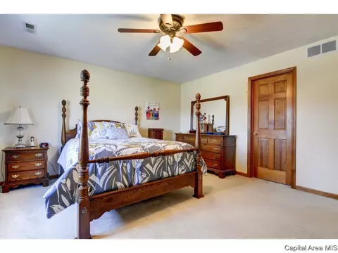 2201 Burgess, Springfield, IL 62711 photo 18
