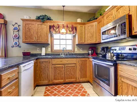 2201 Burgess, Springfield, IL 62711 photo 14