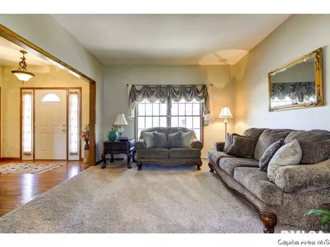 2201 Burgess, Springfield, IL 62711 photo 8