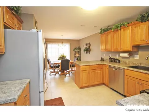 4815 Savoy Dr, Springfield, IL 62711 photo 6