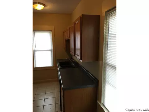 2428 S 9th, Springfield, IL 62703 photo 3