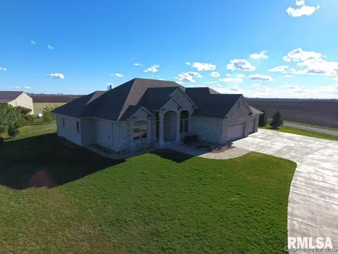 5210 E Loami Rd, Chatham, IL 62629 photo 2