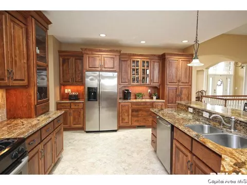 5210 E Loami Rd, Chatham, IL 62629 photo 8